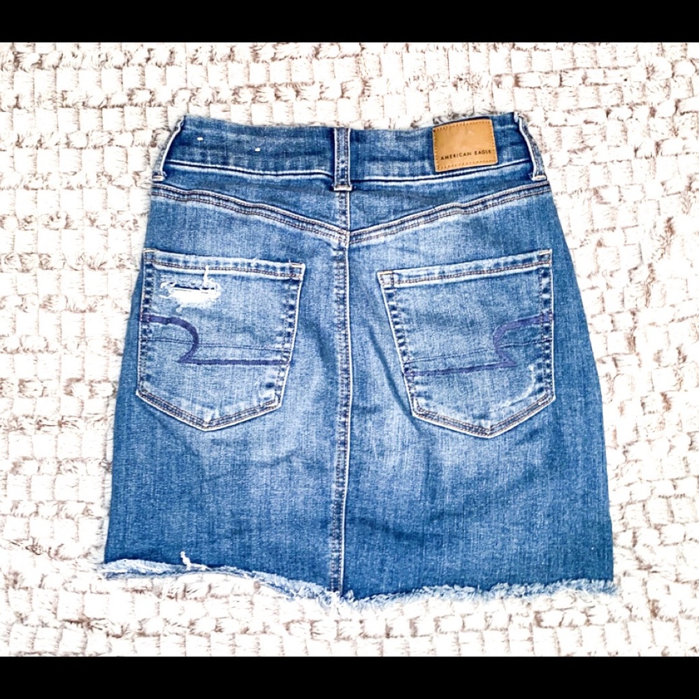 American Eagle Distressed Mini Skirt!!